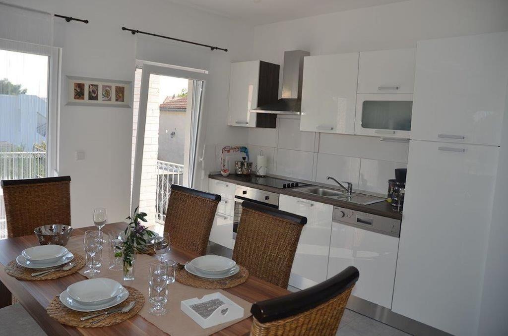 Apartments Villa Marina Vodice Cameră foto