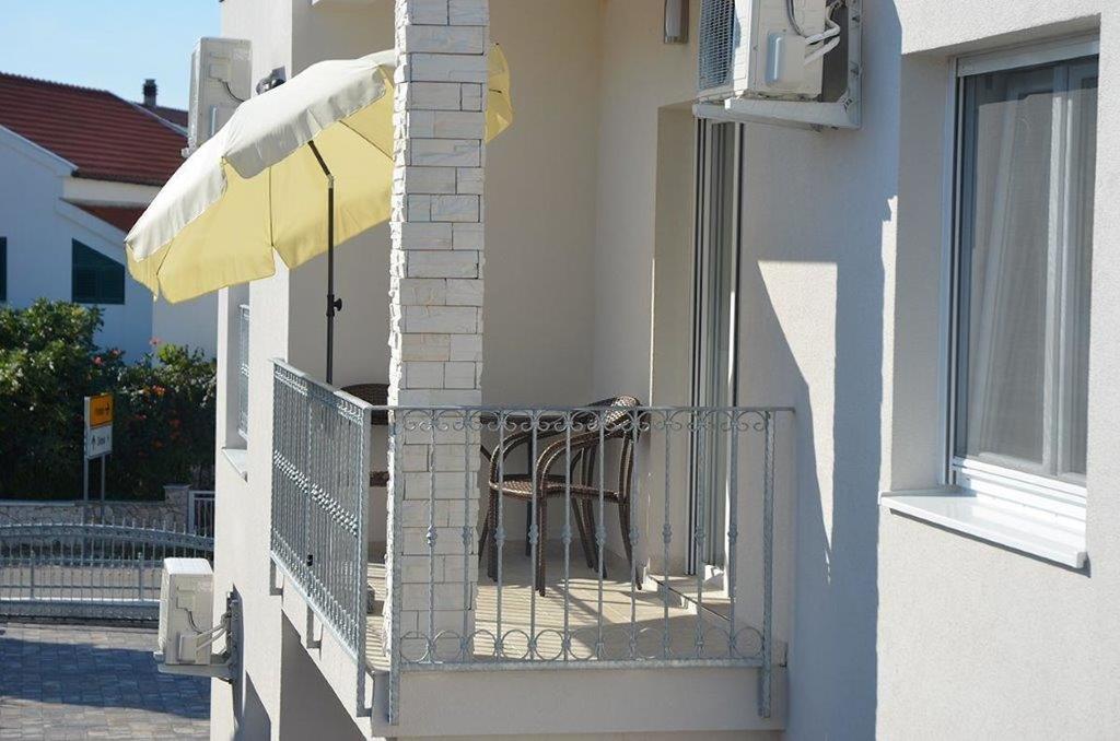 Apartments Villa Marina Vodice Cameră foto